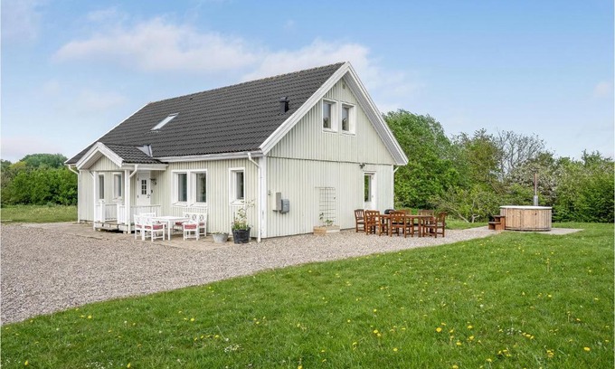 Sonder Stenderup House | Beautiful Home In Sønder Stenderup