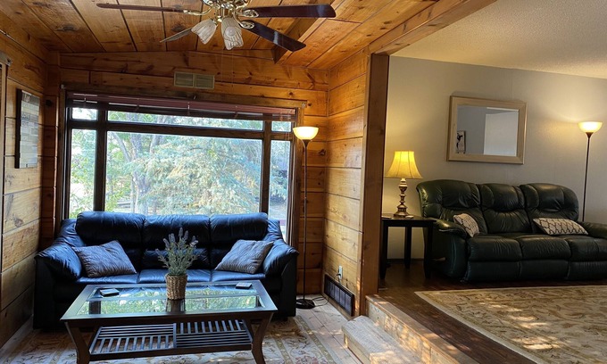 Glendo House | Beautiful Home in Glendo