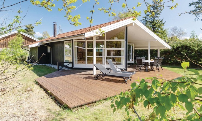 Grlev House | Beautiful home in Gørlev with kitchen