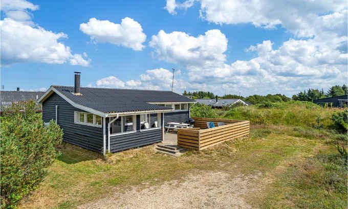 Bjerregaard House | Beautiful Home In Hvide Sande With Wifi