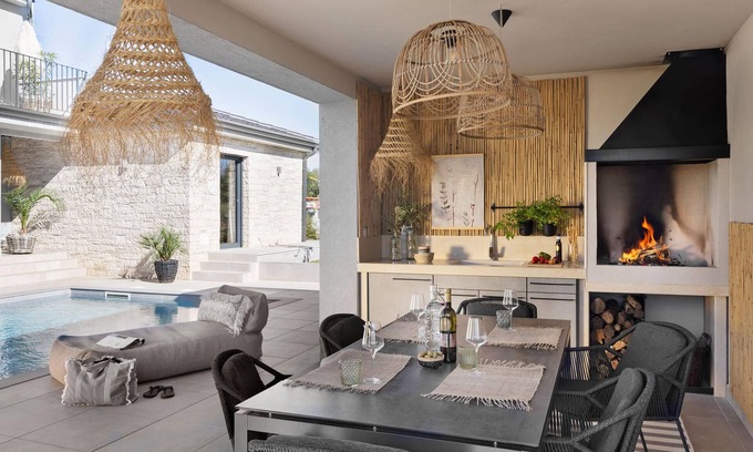 Kastelir-Labinci House | Beautiful home in Kastelir with sauna