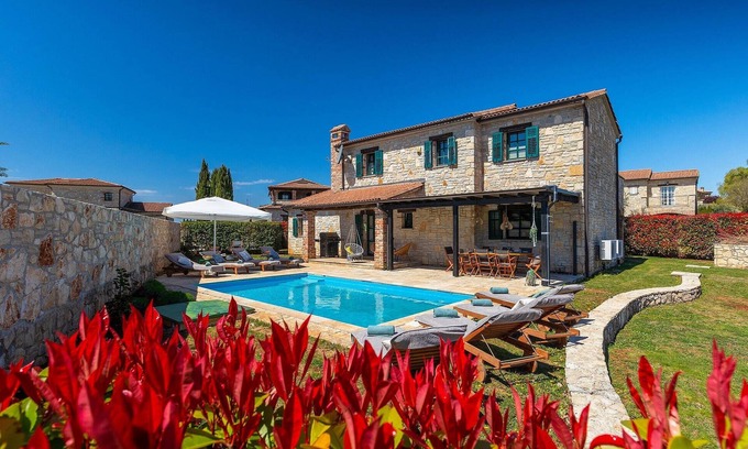 Visnjan House | Beautiful home in Porec