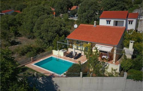 Prapatnica House | Beautiful Home In Prapatnica