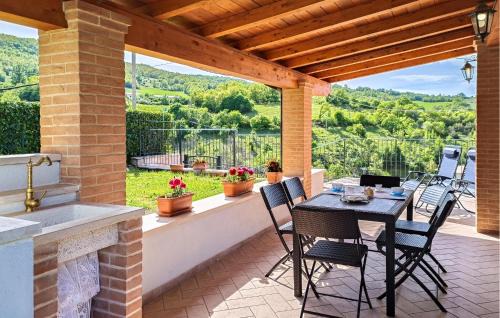 Preci House | Beautiful Home In Preci With Wifi