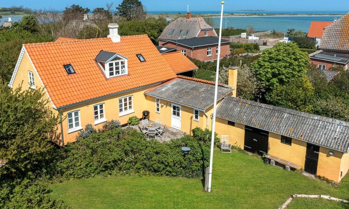Samsø House | Beautiful home in Samsø with WiFi