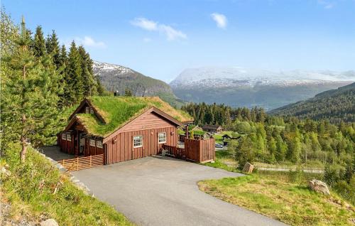 Stryn House | Beautiful Home In Stryn With Kitchen
