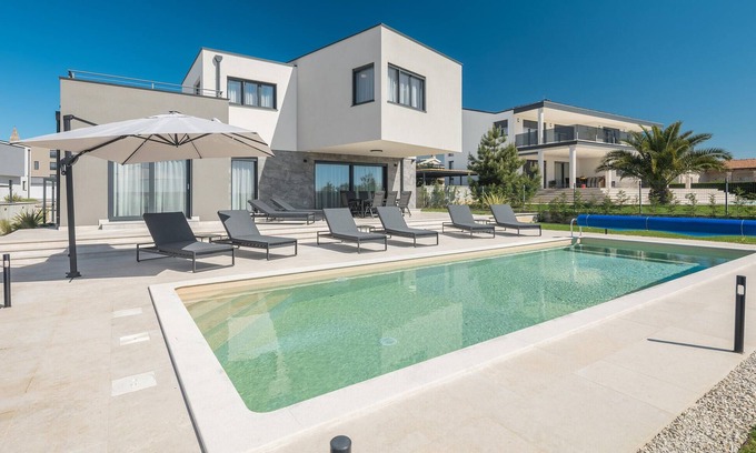 Tar-Vabriga House | Beautiful home in Tar