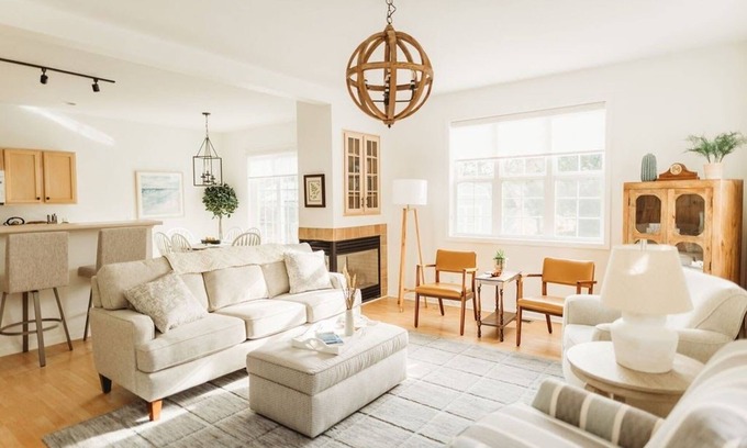 Bridgman House | Beautiful home in the heart of Southwest Michigan. Close to beaches and wineries