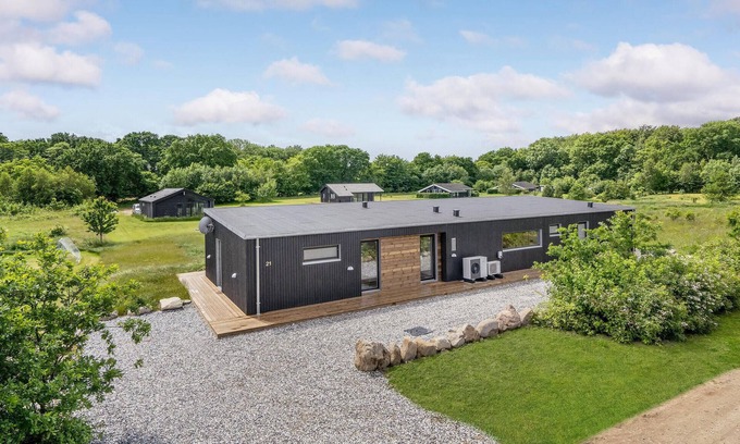 Hov House | Beautiful home in Tranekær with WiFi