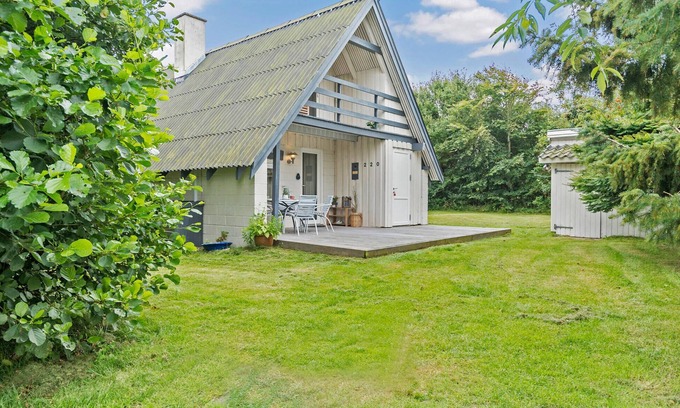 Nørre Fjand House | Beautiful home in Ulfborg with sauna