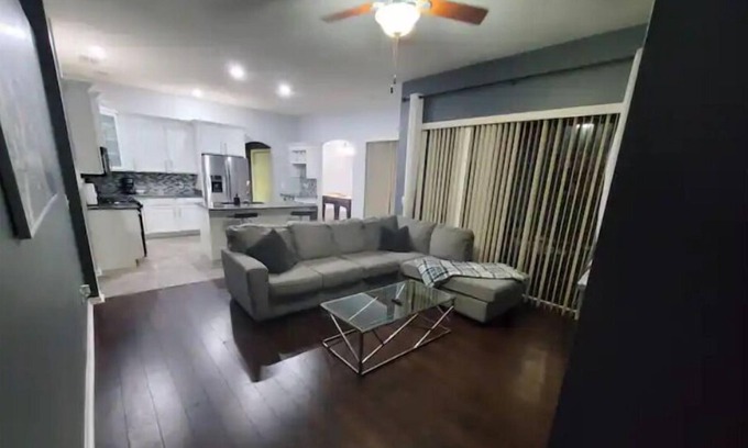 East County Civic Group House | Beautiful home in Valrico FL