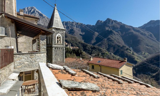 Stazzema House | Beautiful Home In Volegno With Kitchen