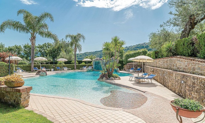 Laureana Cilento House | Beautiful home in Laurena Cilento