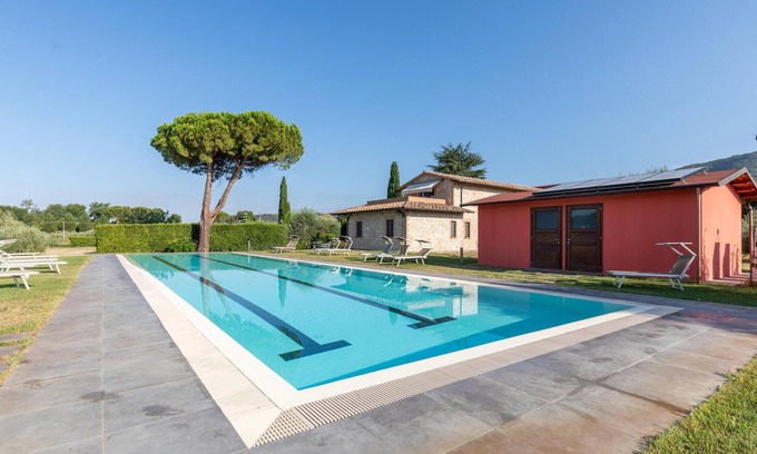 Passignano sul Trasimeno House | Beautiful home in Passignano sul T