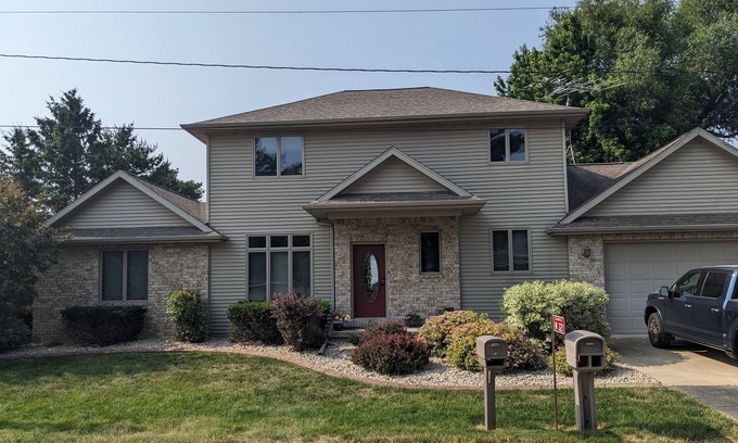 Fremont House | Beautiful Home on Lake Poygan