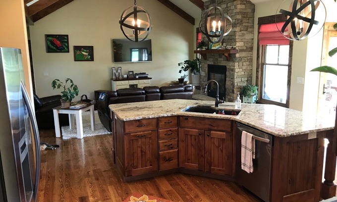 Sheridan House | Beautiful home on the Powderhorn golf course; gorgeous mountain views.