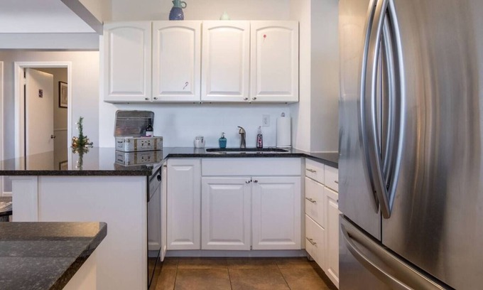 Royal Oak House | Beautiful Home w/3 Bedrooms in Royal Oak