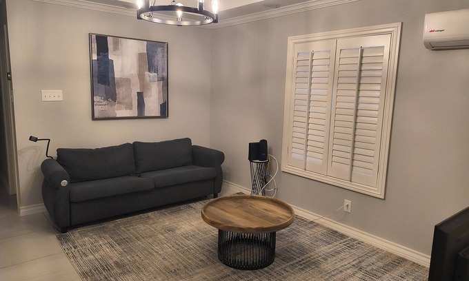 Bonanza House | Beautiful house 3 bedroom and 2 1/2 baths , contemporary style, great location