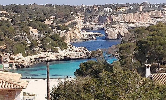 Cala Llombards House | Beautiful house for 6 pers. with pool, W-LAN, air conditioning, close to the beach, sea view