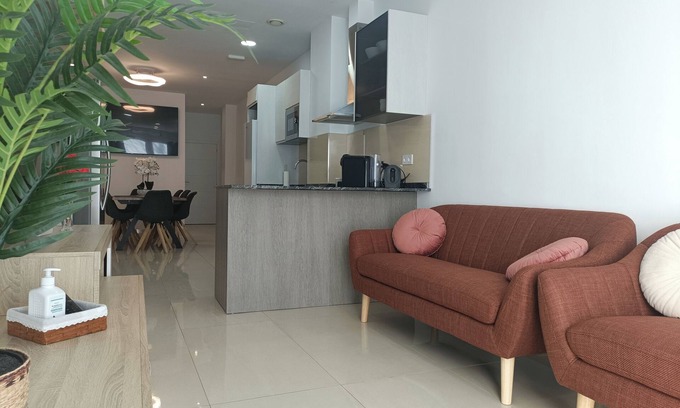 La Malva-rosa Apartment | Beautiful house in Malvarrosa/Patacona beach, ideal for families