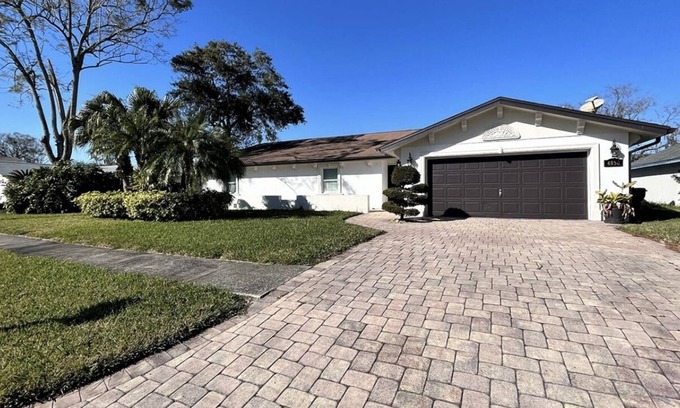 Stonehedge House | Beautiful house in Tampa Florida