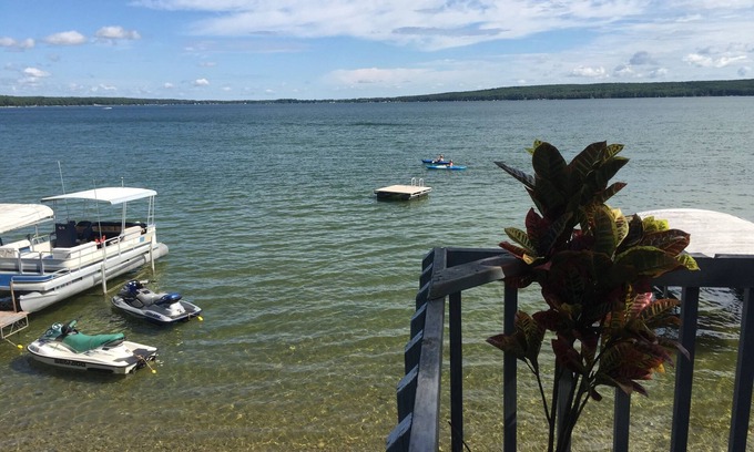 Herron Cottage | Beautiful Hubbard Lake Waterfront Cottage #2