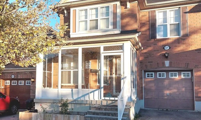 Dean Park House | Beautiful, Ideally located luxury entire 4 bedroom + Parking