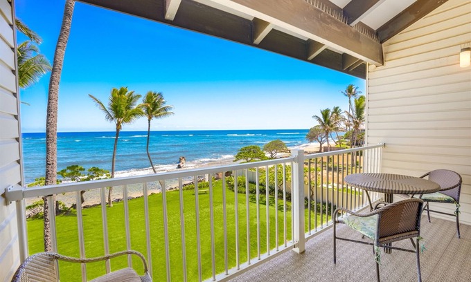 Wailua Condo | Beautiful Kapa'a Oceanfront Condo with a Fantastic Ocean View,