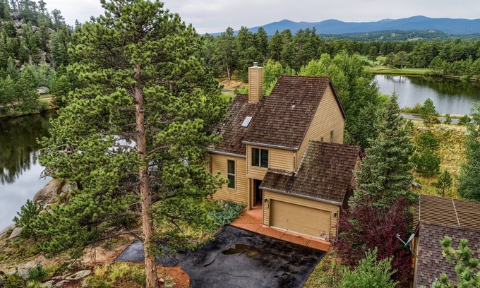 Red Feather Lakes House | Beautiful lake home located in a gated golf course community in the mountains