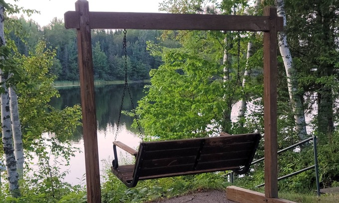 Melrude Cabin | Beautiful Lake Cabin in Alborn MN