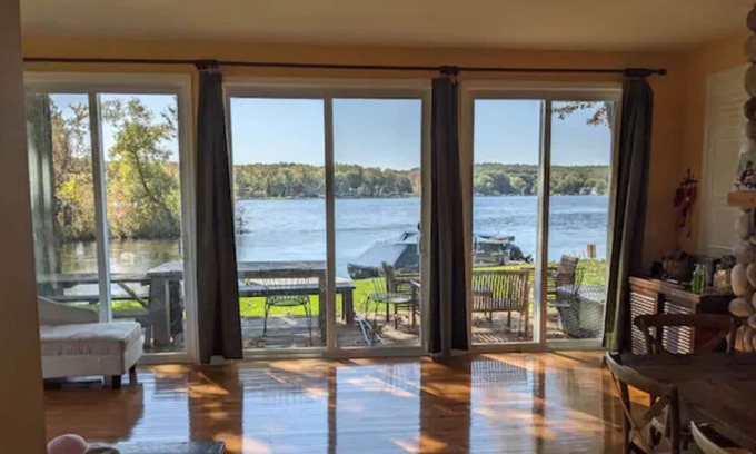 Dexter House | Beautiful lake front home - just a half hour from Ann Arbor!