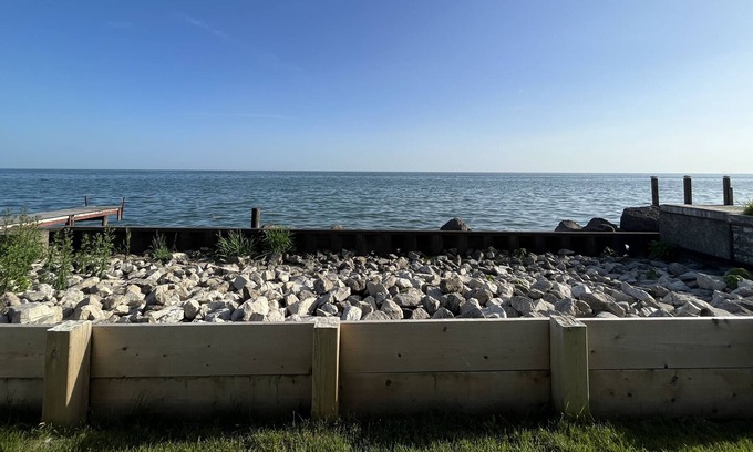 Amherstburg Cottage | Beautiful Lake haven 3 bedrooms cottage on Lake Erie