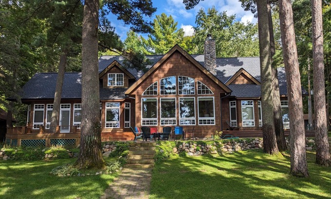 Crosslake Cabin | Beautiful lake home on Lower Whitefish, sauna at the lake, 5 min to Crosslake!