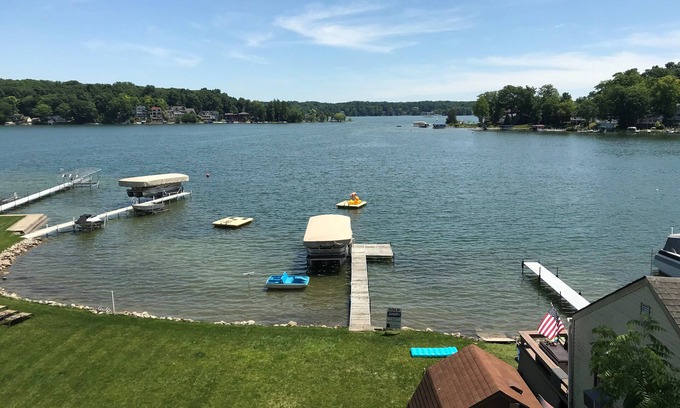 Angola House | Beautiful Lake James Lake Home on Second Basin