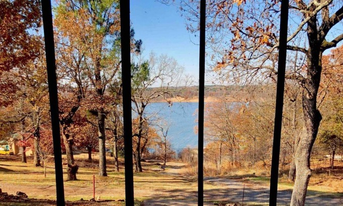 Hulbert House | Beautiful Lakehouse