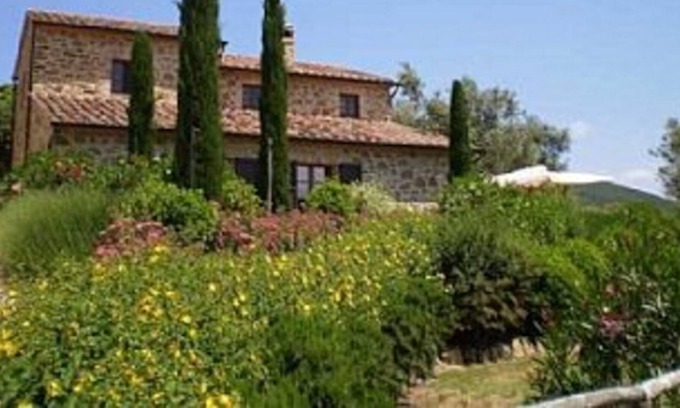 Casalini Apartment | Beautiful large ground floor Apt. with Pool in Heart of Umbrian Countryside