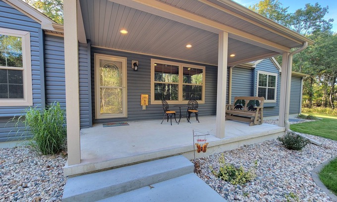 Nekoosa House | Beautiful large home 5 min from Sand Valley Golf and 45 min from Wisconsin Dells