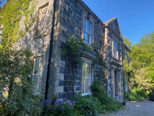 Huntly House | Beautiful Listed Mansion with incredible woodland views