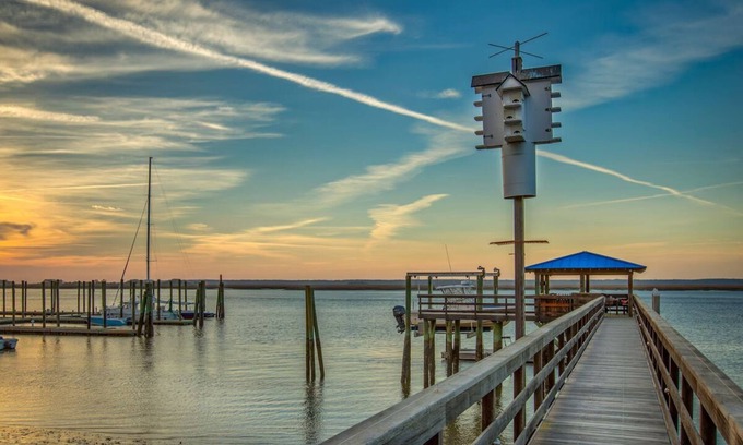 Daufuskie Island House | Beautiful Loft with Dock on Inter coastal WaterwaynGorgeous SunsetnCome by boat!