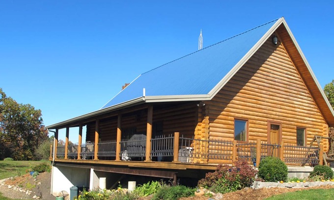 Sullivan Cabin | Beautiful Log Cabin above Lake Shelbyville