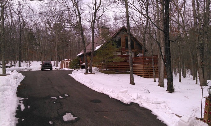 Cairo Cabin | Beautiful log cabin home 9-13