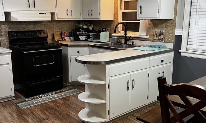 Evergreen Park Apartment | Beautiful Luxury Apartment in the Southwest Suburbs of Chicago