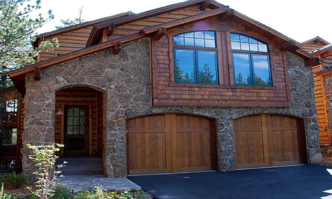 Stonegate House | Beautiful Mammoth House Luxury Home, 4 Bed + Loft/5 Bath-Private Owner