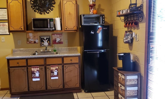 Selma Apartment | Beautiful Mediterranean studio apt with private patio