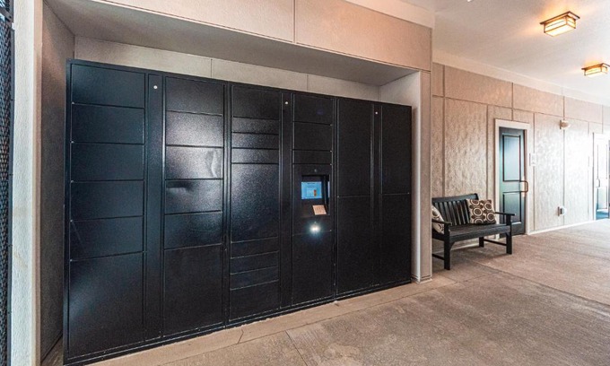 Northeast Colorado Springs Apartment | Beautiful modern Mountain view 1 bedroom