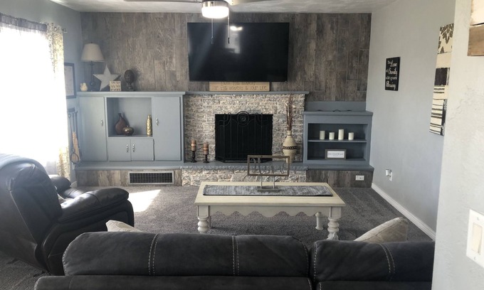 Monroe House | Beautiful Monroe Home on Paiute trail by Mystic Hot Springs ATV, flyers landing