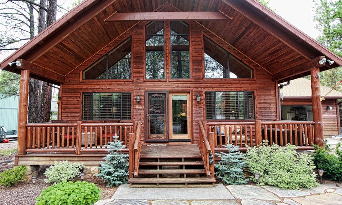 Pinetop Cabin | Beautiful Mountain Retreat In Pinetop Lakeside