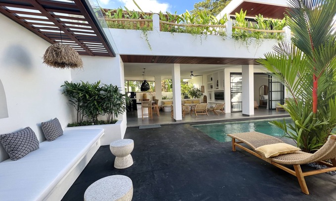 Babakan Villa | Beautiful new 3 bdr villa & pool