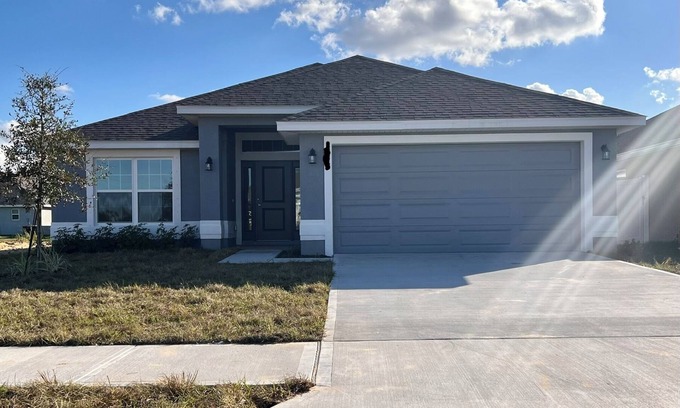 Cocoa House | Beautiful new house - 4bed 2bath