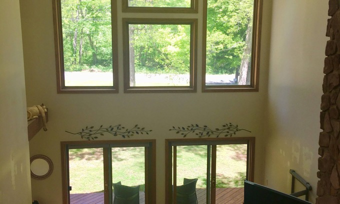 Gypsum House | BEAUTIFUL New Modern LOG HOME! Catawba Island OH 1mile to Miller Ferry -islands.